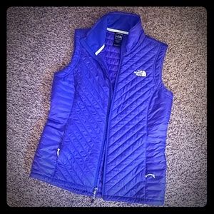 North Face vest size medium womens